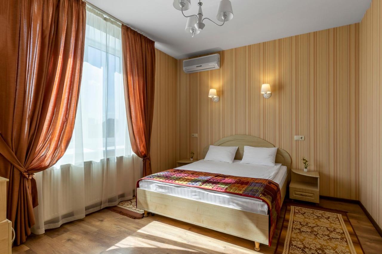 Гостиница Siesta Киев Sofiivska Borshchahivka ภายนอก รูปภาพ